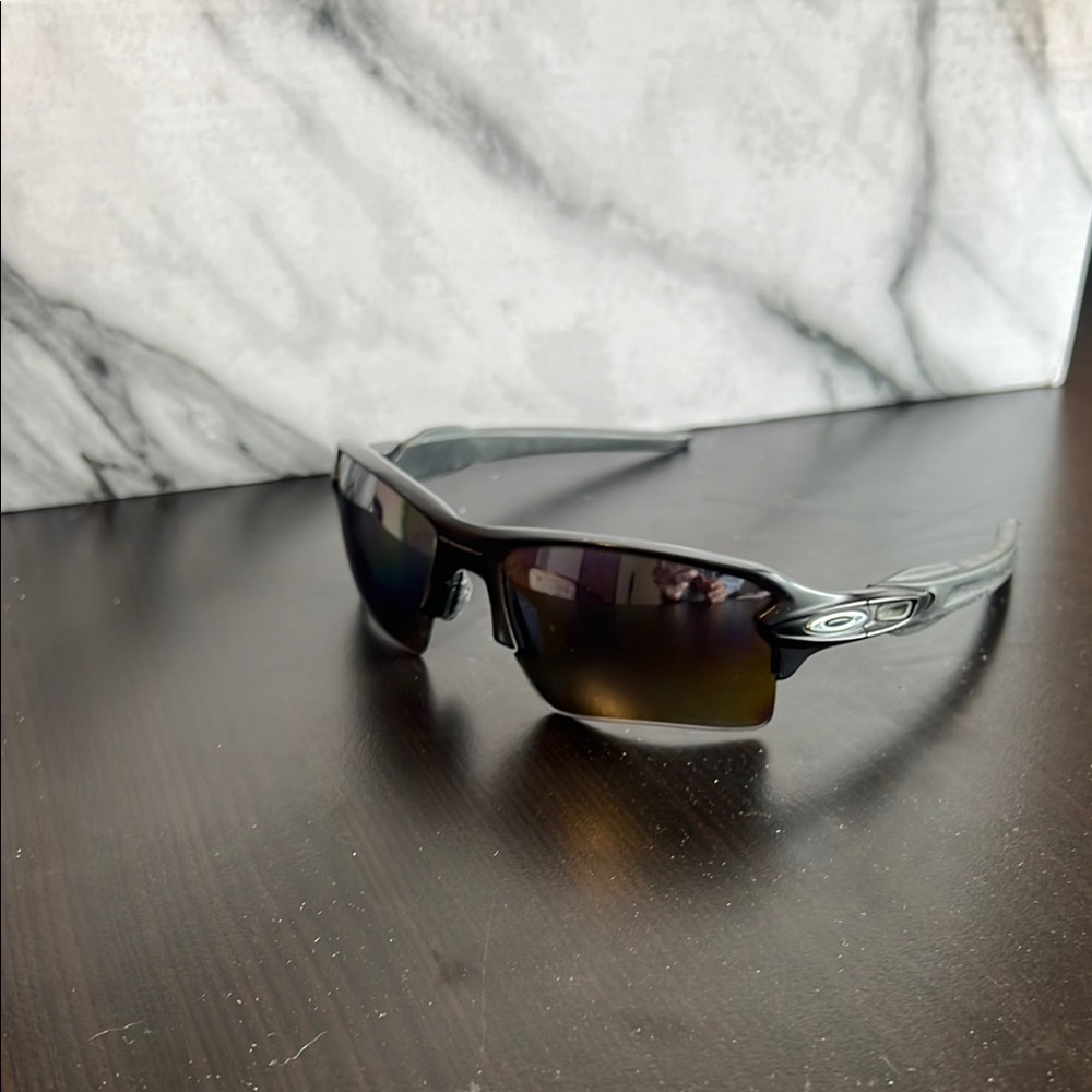 Oakley Flak 2.0 Sunglasses
